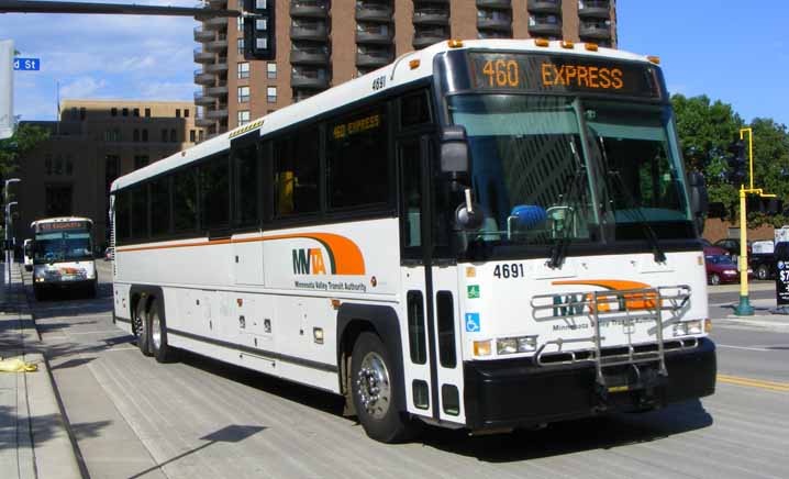 MVTA MCI D4500 4691